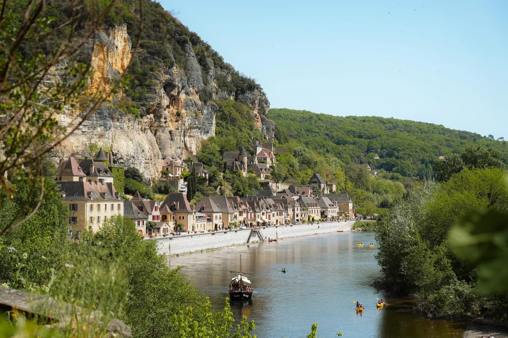 Sentier de randonnée en Dordogne